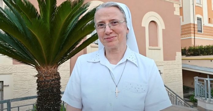 06vatican-nun-bhwv-facebookJumbo.jpg