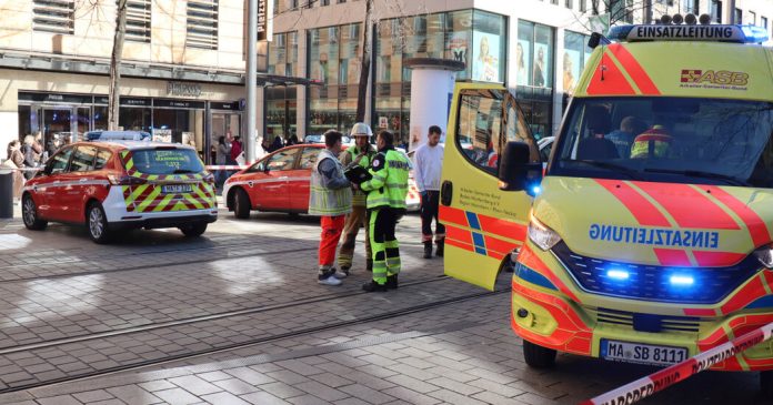 03germany-crash-bfvw-facebookJumbo.jpg
